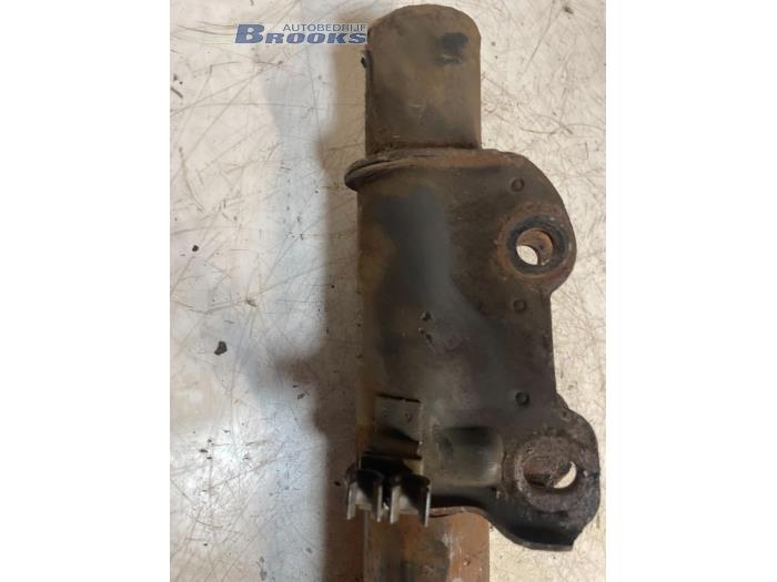 Fronts shock absorber, left from a Mercedes-Benz Sprinter 3,5t (906.63) 313 CDI 16V 2009