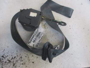 Used Front seatbelt, right Renault Clio II (BB/CB) 1.2 16V Price € 30,00 Margin scheme offered by Autobedrijf Brooks