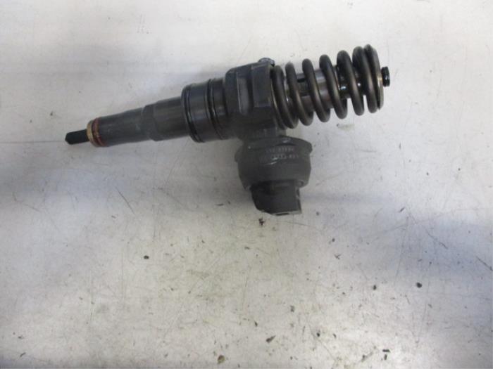 Usagé Injecteurs Volkswagen Passat Prix € 75,00 Règlement à la marge proposé par Autobedrijf Brooks