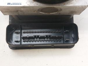 Pompa ABS z Volkswagen Polo IV (9N1/2/3) 1.2 12V 2002
