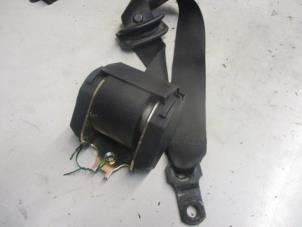 Used Front seatbelt, left BMW 3 serie Touring (E46/3) 320i 24V Price € 30,00 Margin scheme offered by Autobedrijf Brooks