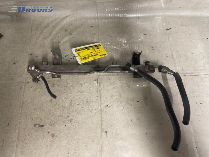 Usagé Système d'injection Saab 9-5 (YS3E) 2.0t 16V Prix € 15,00 Règlement à la marge proposé par Autobedrijf Brooks