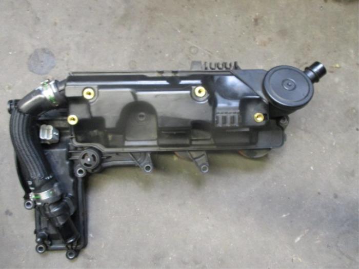 Gebrauchte Ventildeckel Landrover Range Rover Evoque (LVJ/LVS) 2.2 TD4 16V 5-drs. Preis € 75,00 Margenregelung angeboten von Autobedrijf Brooks