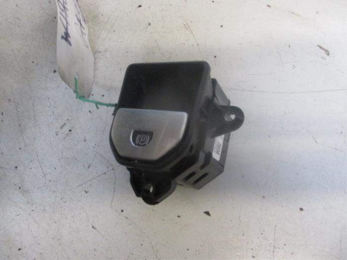 Gebrauchte Handbremse Schalter Landrover Range Rover Evoque (LVJ/LVS) 2.2 TD4 16V 5-drs. Preis € 30,00 Margenregelung angeboten von Autobedrijf Brooks