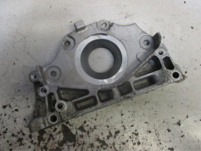 Usagé Couvercle de distribution Landrover Range Rover Evoque (LVJ/LVS) 2.2 TD4 16V 5-drs. Prix sur demande proposé par Autobedrijf Brooks