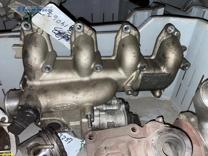 Intake manifold from a Ford Transit Connect 1.8 TDCi 75 2011