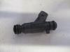 Injector (petrol injection) from a Fiat Grande Punto (199), 2005 1.4 16V, Hatchback, Petrol, 1.368cc, 70kW (95pk), FWD, 199A6000, 2005-10 / 2011-08, 199AXG1; BXG1 2007