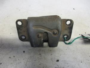 Used Tailgate lock mechanism Ssang Yong Rexton 2.7 Xdi RX270 XVT 16V Price on request offered by Autobedrijf Brooks