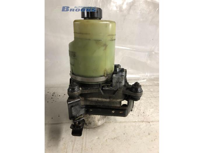 Gebrauchte Lenkkraftverstärker Pumpe Ford Focus 2 2.0 16V Preis € 50,00 Margenregelung angeboten von Autobedrijf Brooks