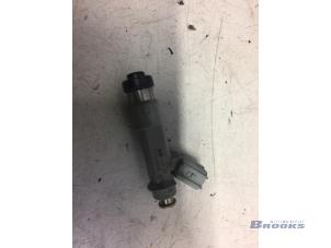 Used Injector (petrol injection) Peugeot 107 1.0 12V Price € 20,00 Margin scheme offered by Autobedrijf Brooks