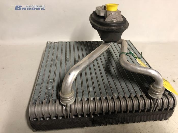 Begagnade AC-radiator Volkswagen Golf Pris € 37,50 Marginaltabell erbjuds av Autobedrijf Brooks