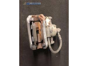 Used Front brake calliper, right Opel Combo (Corsa C) 1.7 DI 16V Price € 15,00 Margin scheme offered by Autobedrijf Brooks