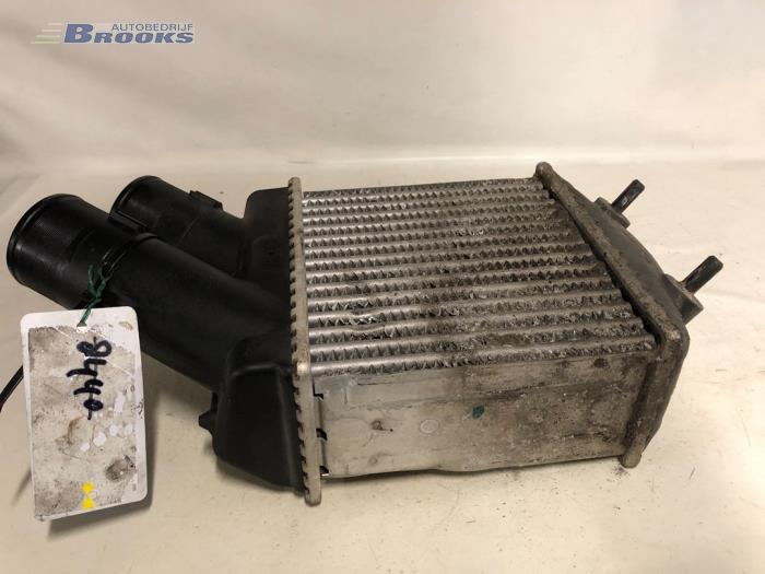 Usados Intercooler Renault Scénic I (JA) 1.9 dTi Precio € 37,50 Norma de margen ofrecido por Autobedrijf Brooks