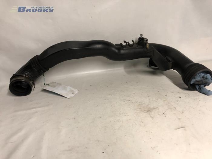 Gebrauchte Intercooler Rohr Volkswagen Passat Variant (3B6) 1.9 TDI 130 Preis € 25,00 Margenregelung angeboten von Autobedrijf Brooks