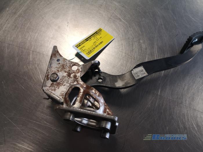 Używane Pedal hamulca Kia Cerato 1.5 CRDi 16V Cena € 15,00 Procedura marży oferowane przez Autobedrijf Brooks