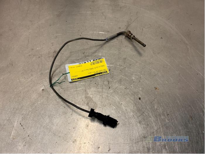 Begagnade Partikelfiltersensor Fiat Punto Evo (199) 1.3 JTD Multijet 85 16V Euro 5 Pris € 30,00 Marginaltabell erbjuds av Autobedrijf Brooks