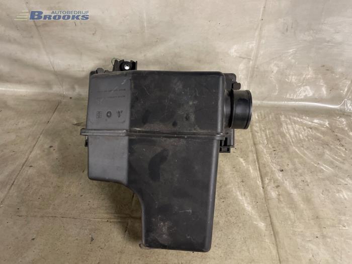Gebrauchte Luftfiltergehäuse Mitsubishi Colt (Z2/Z3) 1.3 16V Preis auf Anfrage angeboten von Autobedrijf Brooks