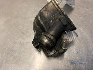 Used Oil filter housing BMW 3 serie (E90) 325i 24V Price on request offered by Autobedrijf Brooks