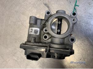 Used Throttle body Renault Clio IV Estate/Grandtour (7R) 0.9 Energy TCE 12V Price € 15,00 Margin scheme offered by Autobedrijf Brooks