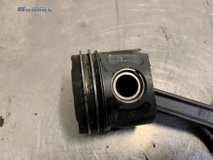 Piston d'un Fiat Punto Evo (199) 1.3 JTD Multijet 85 16V Euro 5 2011