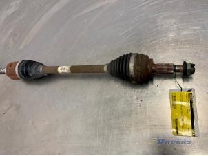 Used Front drive shaft, left Renault Clio IV Estate/Grandtour (7R) 0.9 Energy TCE 12V Price € 45,00 Margin scheme offered by Autobedrijf Brooks