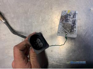 Lambda probe from a Land Rover Range Rover Evoque (LVJ/LVS) 2.2 eD4 16V 5-drs. 2013