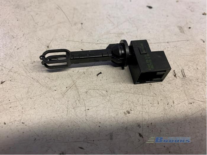Begagnade Innetemperatursensor Fiat Punto Evo (199) 1.3 JTD Multijet 85 16V Euro 5 Pris € 20,00 Marginaltabell erbjuds av Autobedrijf Brooks
