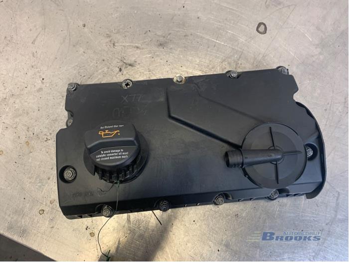 Usagé Couvercle soupapes Volkswagen Caddy III (2KA,2KH,2CA,2CH) 2.0 SDI Prix € 50,00 Règlement à la marge proposé par Autobedrijf Brooks