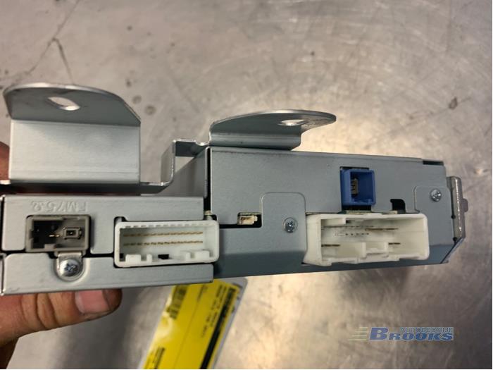 Navigeringsmodul från en Mazda CX-3 (DJ/DK) 2.0 SkyActiv-G 120 2017