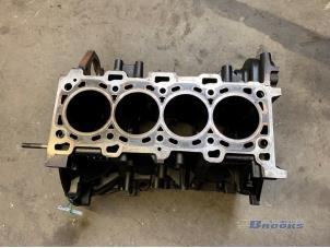 Used Engine crankcase Renault Scénic II (JM) 2.0 dCi 16V 150 Price € 200,00 Margin scheme offered by Autobedrijf Brooks