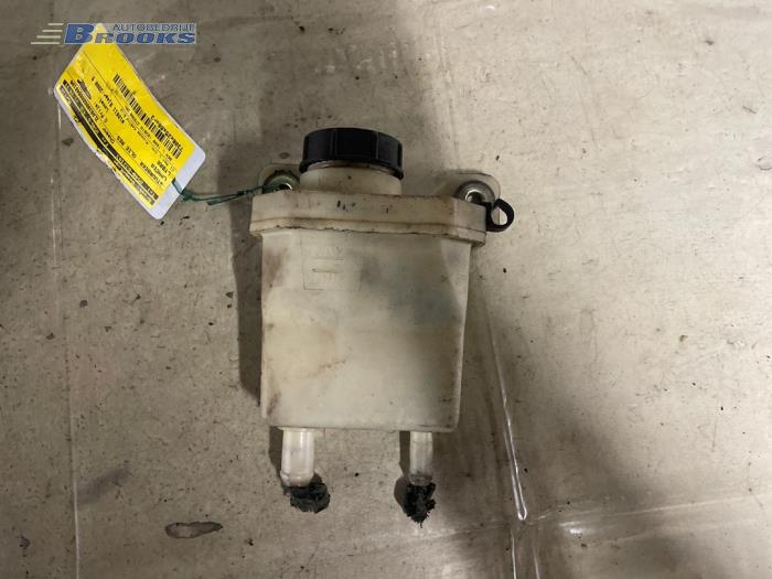 Begagnade Styrservotank Lancia Lybra SW 2.0 20V Pris € 10,00 Marginaltabell erbjuds av Autobedrijf Brooks