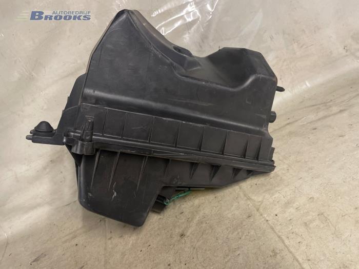 Gebrauchte Luftfiltergehäuse Ford Ka I 1.3i Preis € 15,00 Margenregelung angeboten von Autobedrijf Brooks