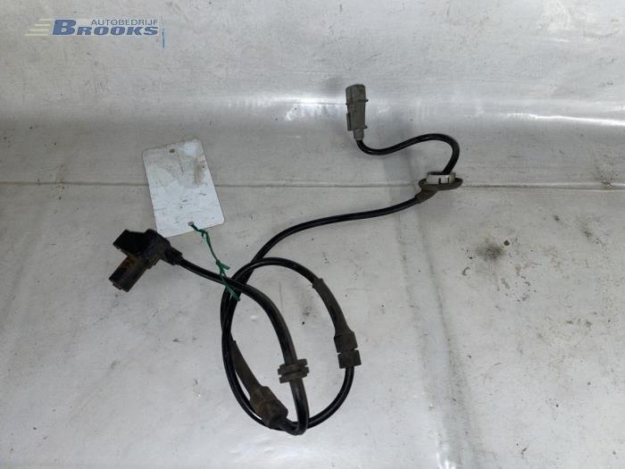 Begagnade ABS-sensor Peugeot 406 Break (8E/F) 1.8 16V Pris € 10,00 Marginaltabell erbjuds av Autobedrijf Brooks