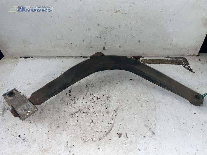 Front wishbone, left from a Peugeot 406 Break (8E/F) 1.8 16V 2000