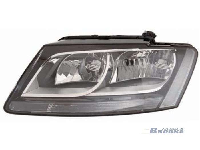 Headlight, left from a Audi Q5 (8RB)  2010