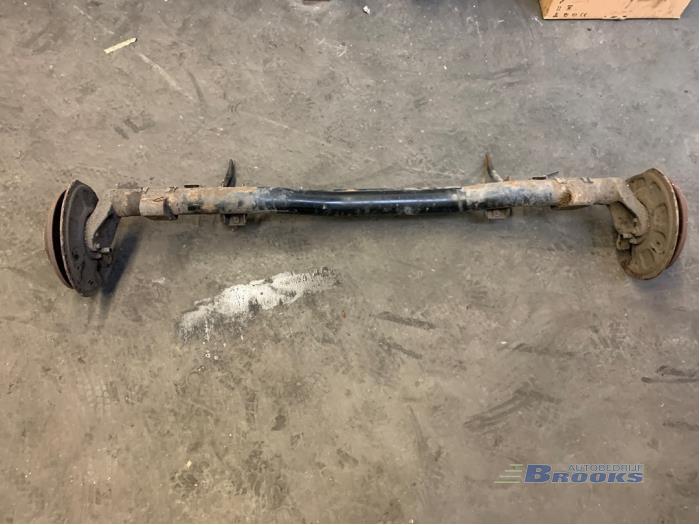 Gebrauchte Hinterachse Vorderradantrieb Volkswagen Caddy III (2KA,2KH,2CA,2CH) 2.0 SDI Preis € 75,00 Margenregelung angeboten von Autobedrijf Brooks