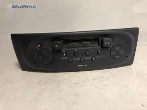 Gebrauchte Radio/Cassette Renault Megane (BA/SA) 1.9D RN,RT Preis € 25,00 Margenregelung angeboten von Autobedrijf Brooks