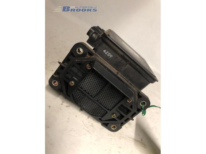 Gebrauchte Luftmassenmesser Mitsubishi Galant (E5/E7/E8) 1.8i,GLi,GLSi 16V Preis € 15,00 Margenregelung angeboten von Autobedrijf Brooks