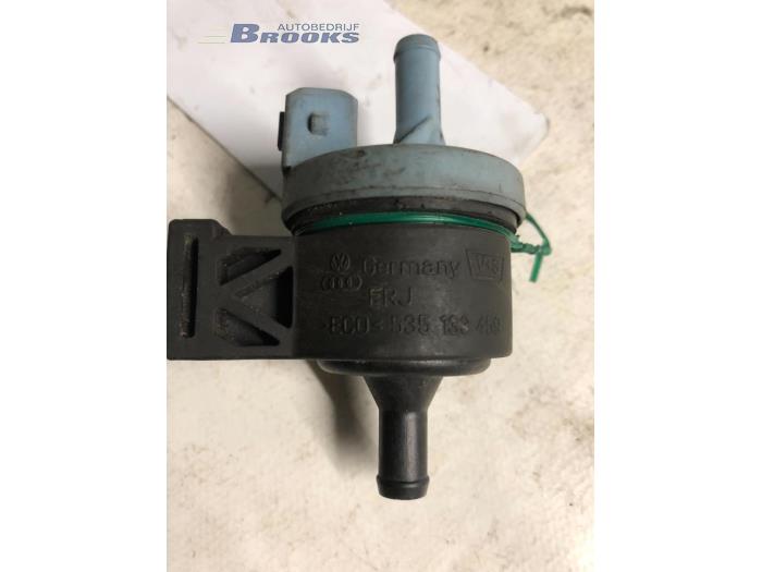 MAP-sensor (insugsrör) från en Volkswagen Polo III (6N1) 1.4i 60 1995