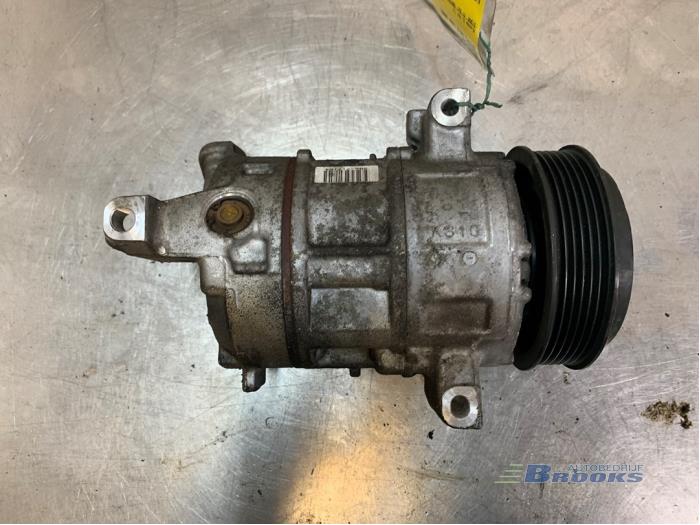 Usagé Compresseur de clim Suzuki SX4 (EY/GY) 1.9 DDiS Prix € 100,00 Règlement à la marge proposé par Autobedrijf Brooks