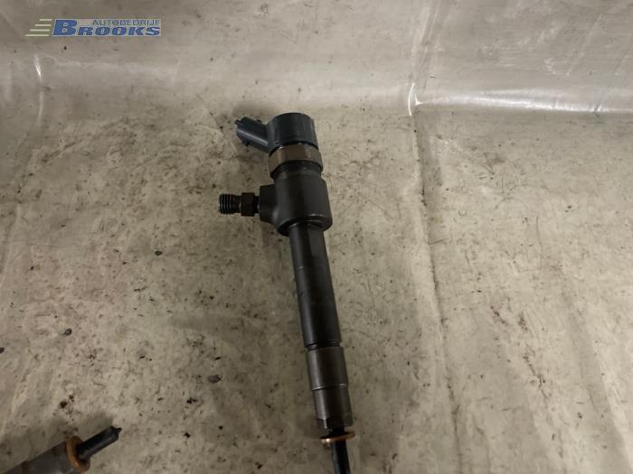 Usagé Injecteurs Suzuki SX4 (EY/GY) 1.9 DDiS Prix € 100,00 Règlement à la marge proposé par Autobedrijf Brooks