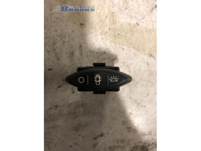 Używane Przelacznik Peugeot 807 2.2 HDiF 16V Cena € 10,00 Procedura marży oferowane przez Autobedrijf Brooks