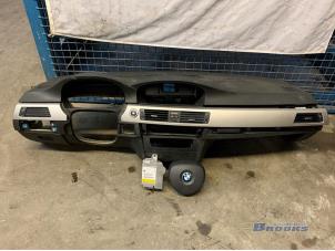 Usagé Kit + module airbag BMW 3 serie Touring (E91) 318d 16V Prix € 450,00 Règlement à la marge proposé par Autobedrijf Brooks