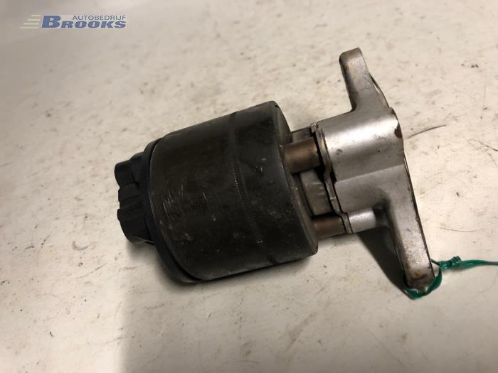 Used EGR pump Opel Corsa B (73/78/79) 1.2i E City,Swing,Joy,GLS Price € 25,00 Margin scheme offered by Autobedrijf Brooks