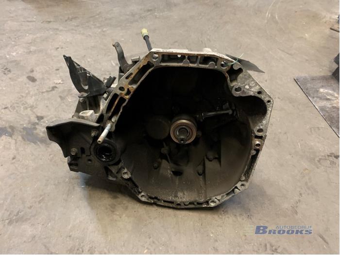 Gearbox from a Renault Clio III (BR/CR) 1.5 dCi 85 2007