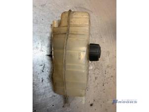 Used Expansion vessel Renault Clio III (BR/CR) 1.5 dCi 85 Price € 15,00 Margin scheme offered by Autobedrijf Brooks