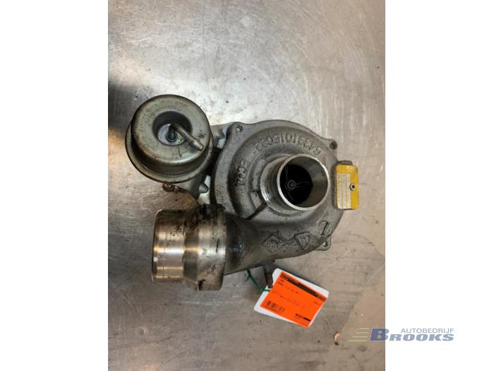 Turbo from a Renault Clio III (BR/CR) 1.5 dCi 85 2007