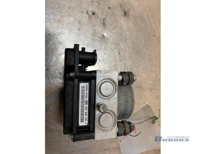 Usagé Bloc ABS Renault Clio III (BR/CR) 1.5 dCi 85 Prix € 50,00 Règlement à la marge proposé par Autobedrijf Brooks