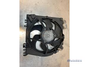 Used Cooling fans Renault Clio III (BR/CR) 1.5 dCi 85 Price € 25,00 Margin scheme offered by Autobedrijf Brooks