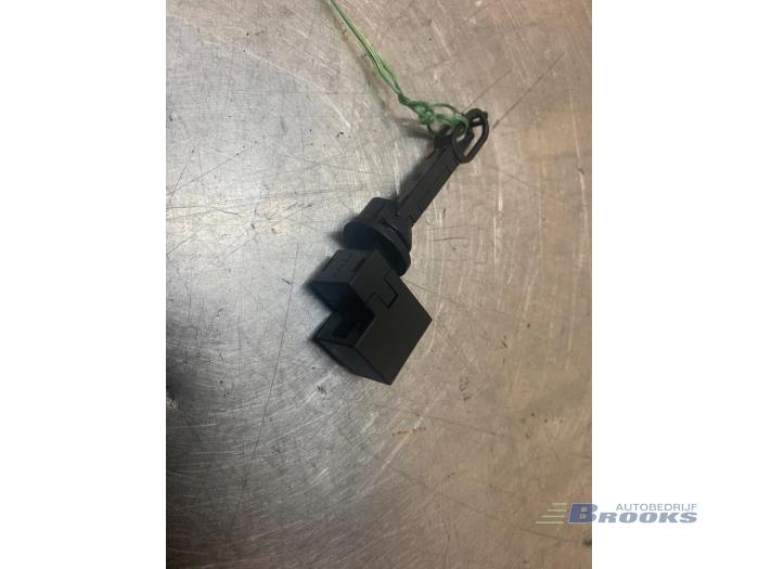 Begagnade Innetemperatursensor Fiat Bravo (198A) 1.4 T-Jet 16V 120 Pris € 20,00 Marginaltabell erbjuds av Autobedrijf Brooks